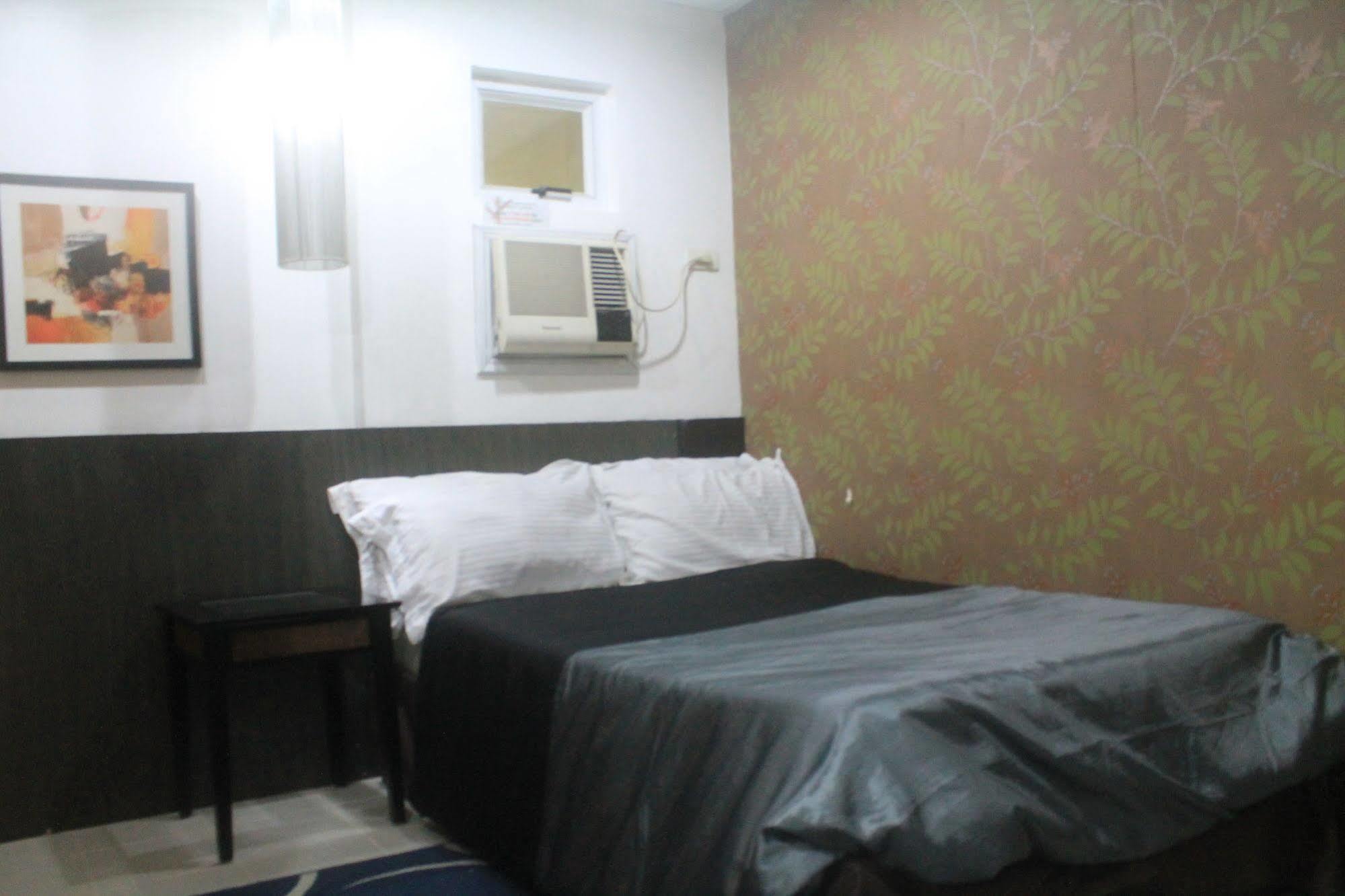 Orange Nest Hotel Manila Esterno foto
