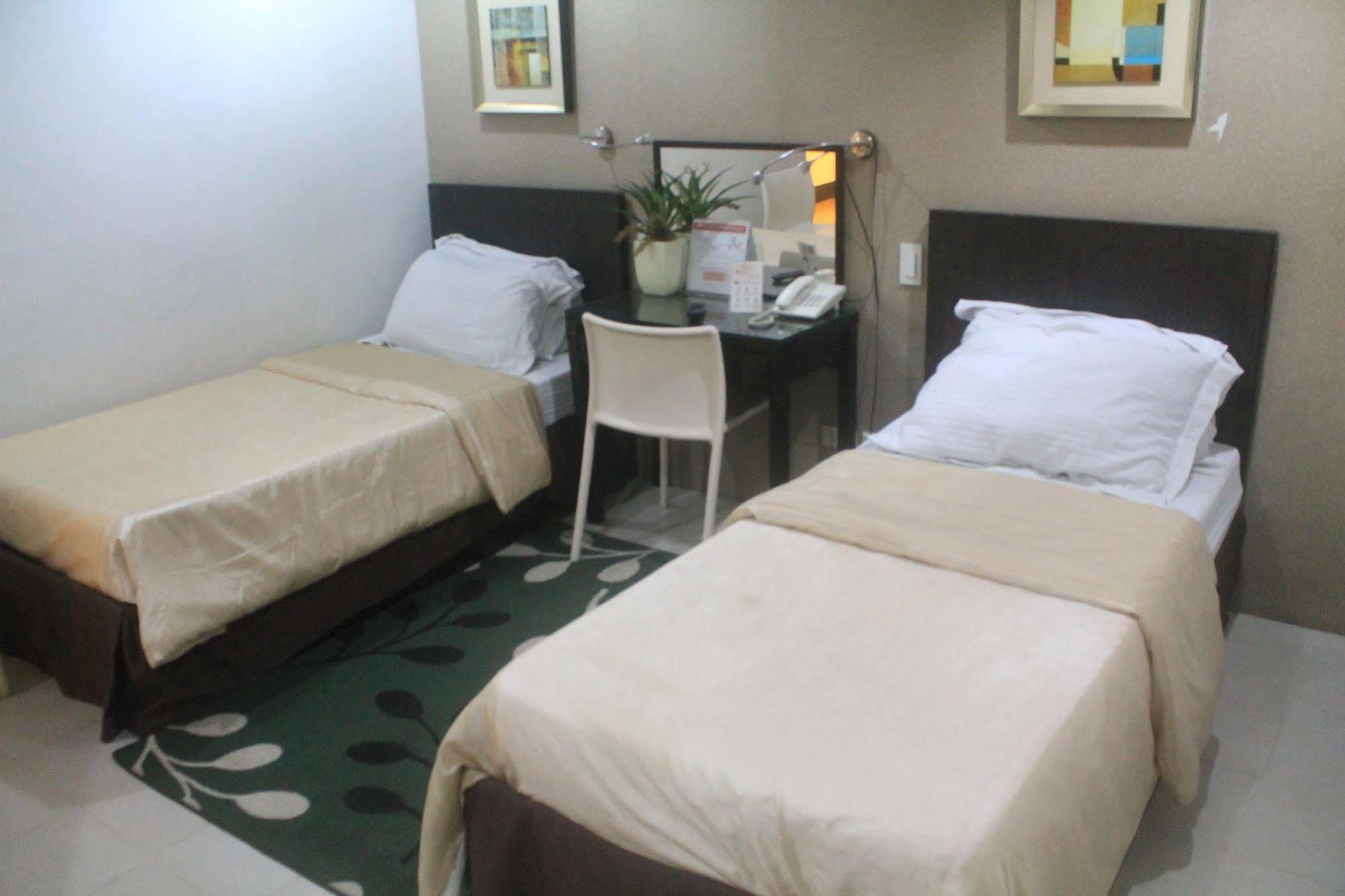 Orange Nest Hotel Manila Esterno foto