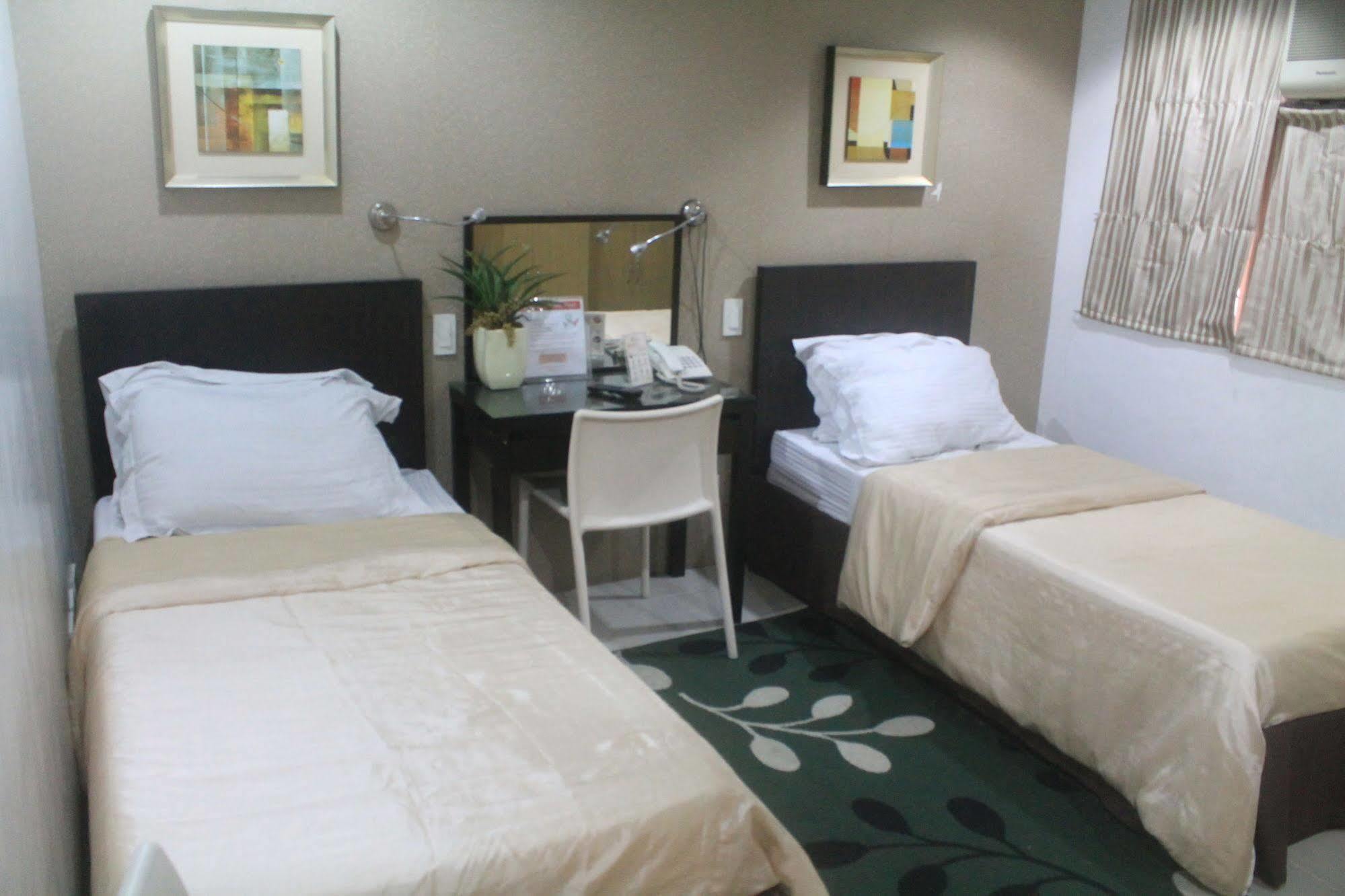 Orange Nest Hotel Manila Esterno foto