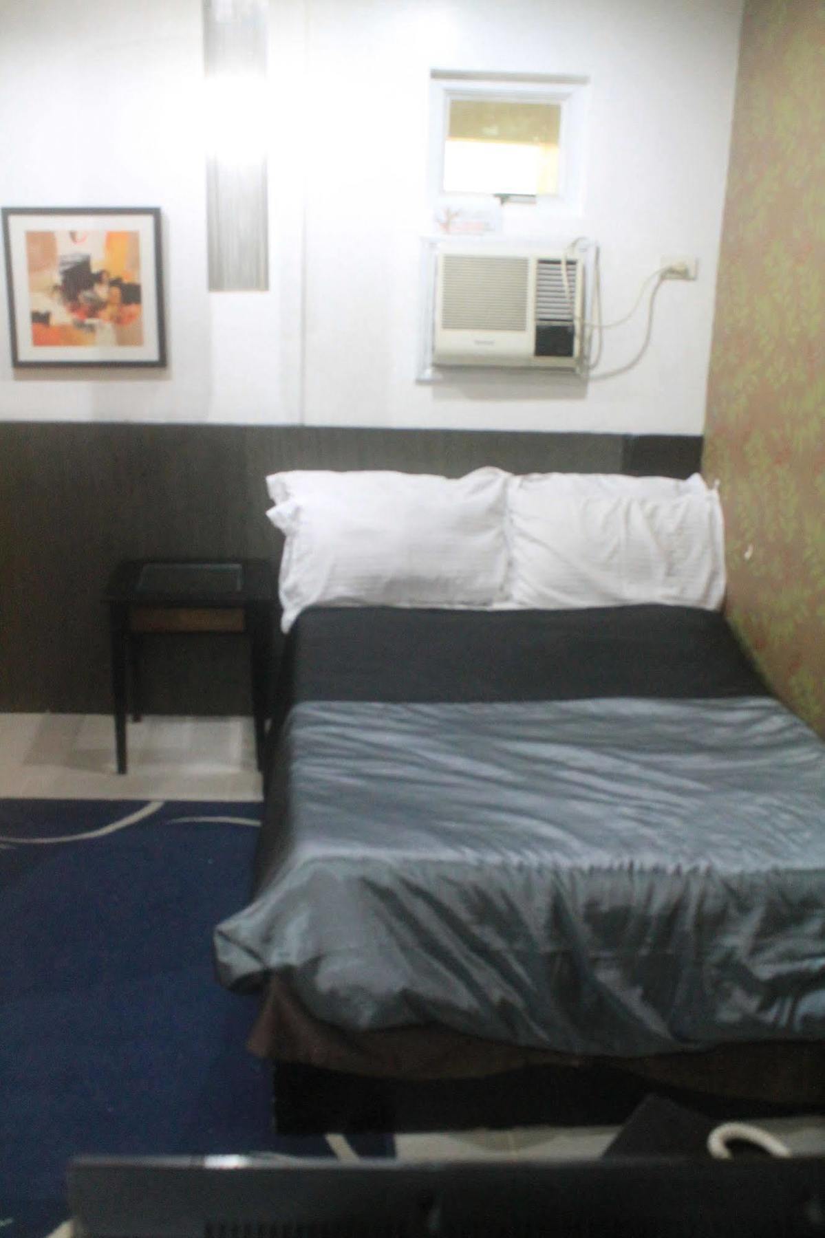 Orange Nest Hotel Manila Esterno foto
